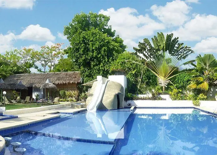 Marcosas Cottages Resort
